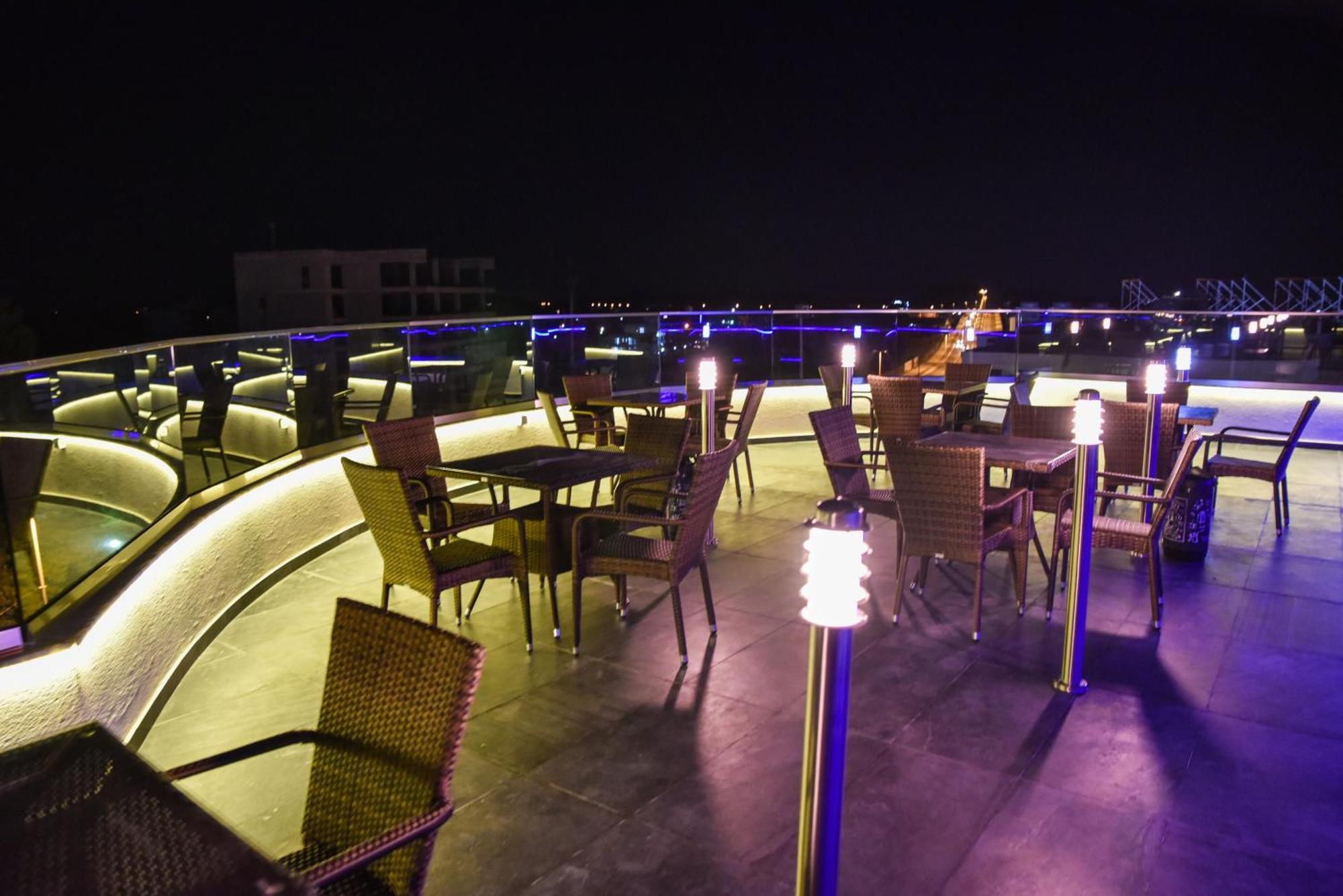 Hotel Evropa อุลซิน ภายนอก รูปภาพ