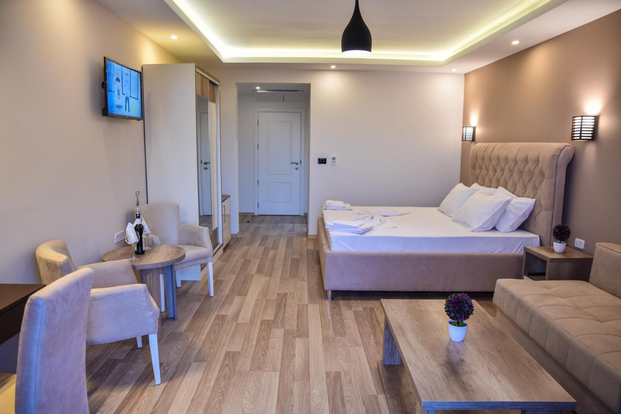 Hotel Evropa อุลซิน ภายนอก รูปภาพ