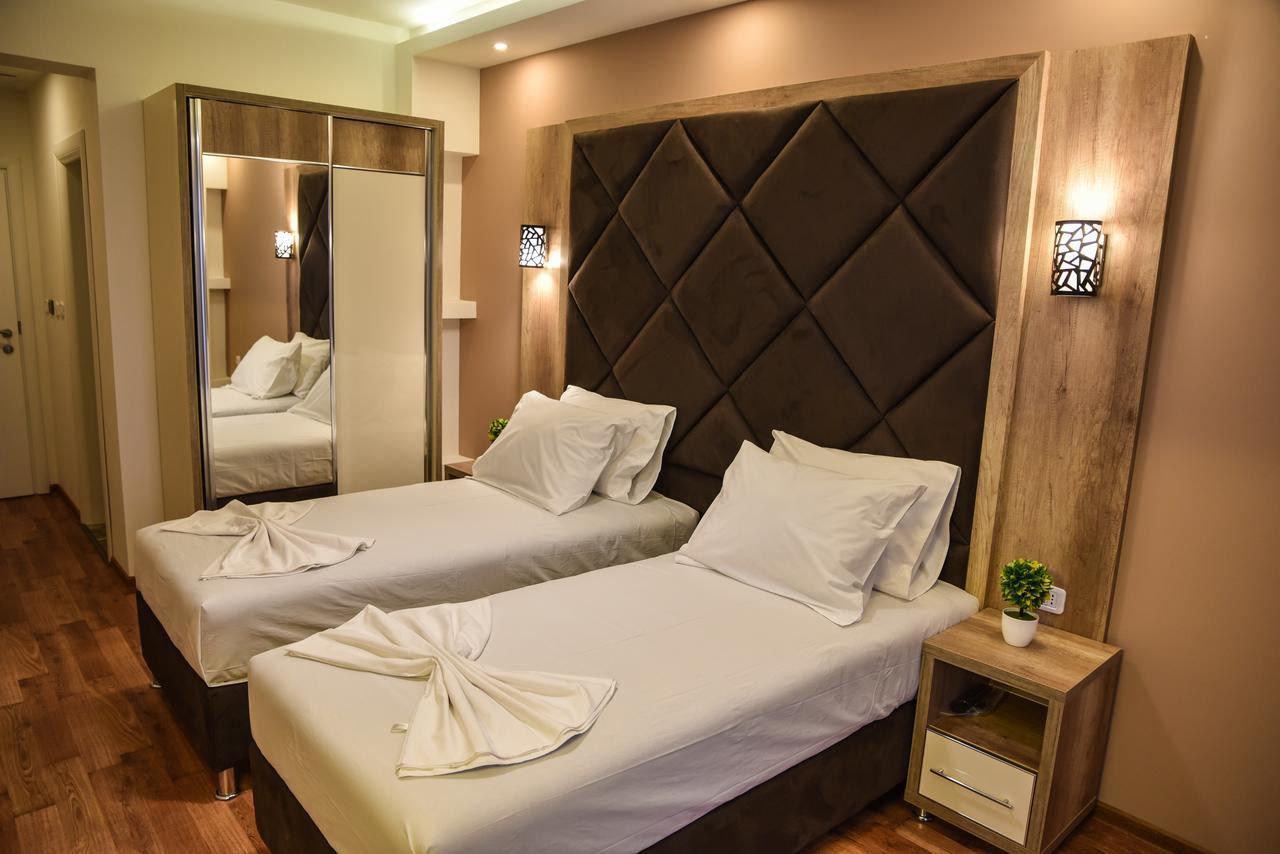 Hotel Evropa อุลซิน ภายนอก รูปภาพ
