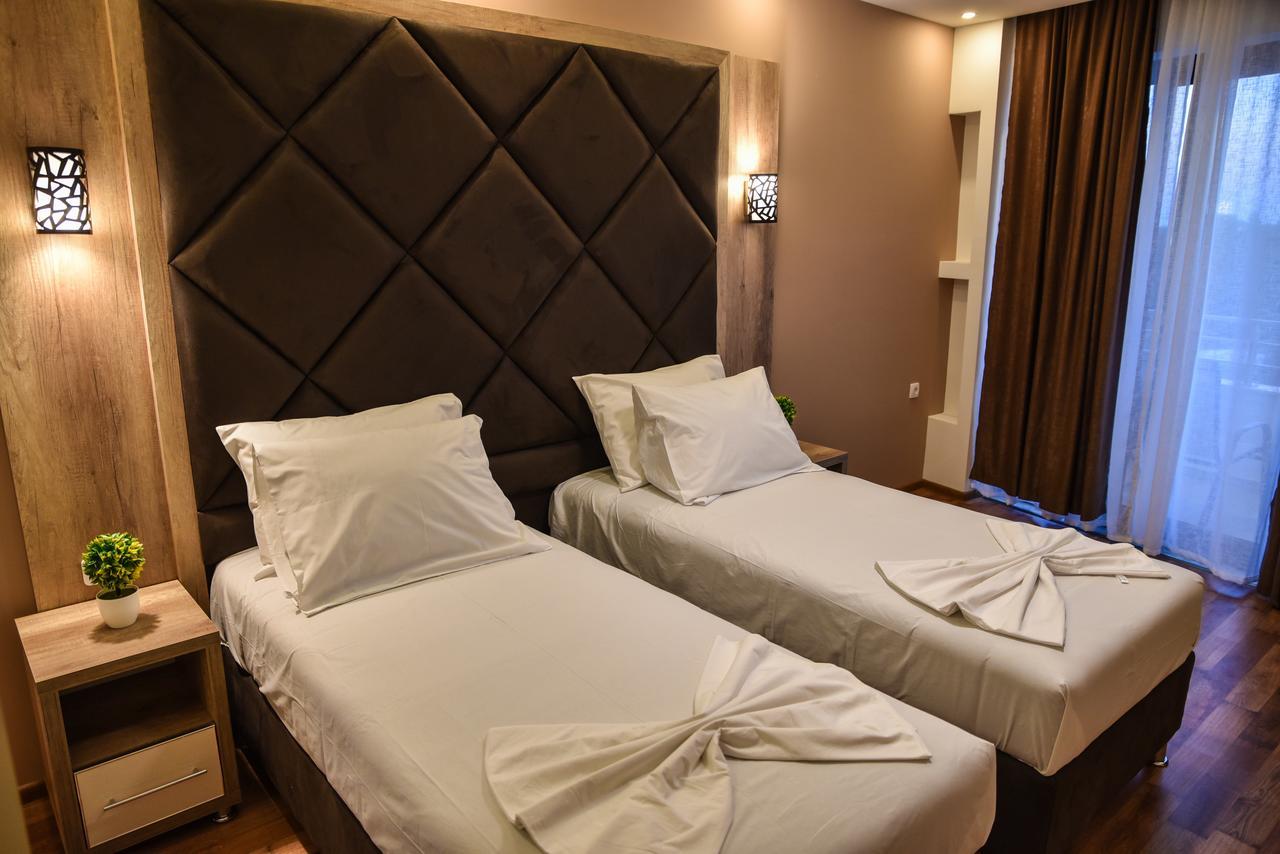 Hotel Evropa อุลซิน ภายนอก รูปภาพ