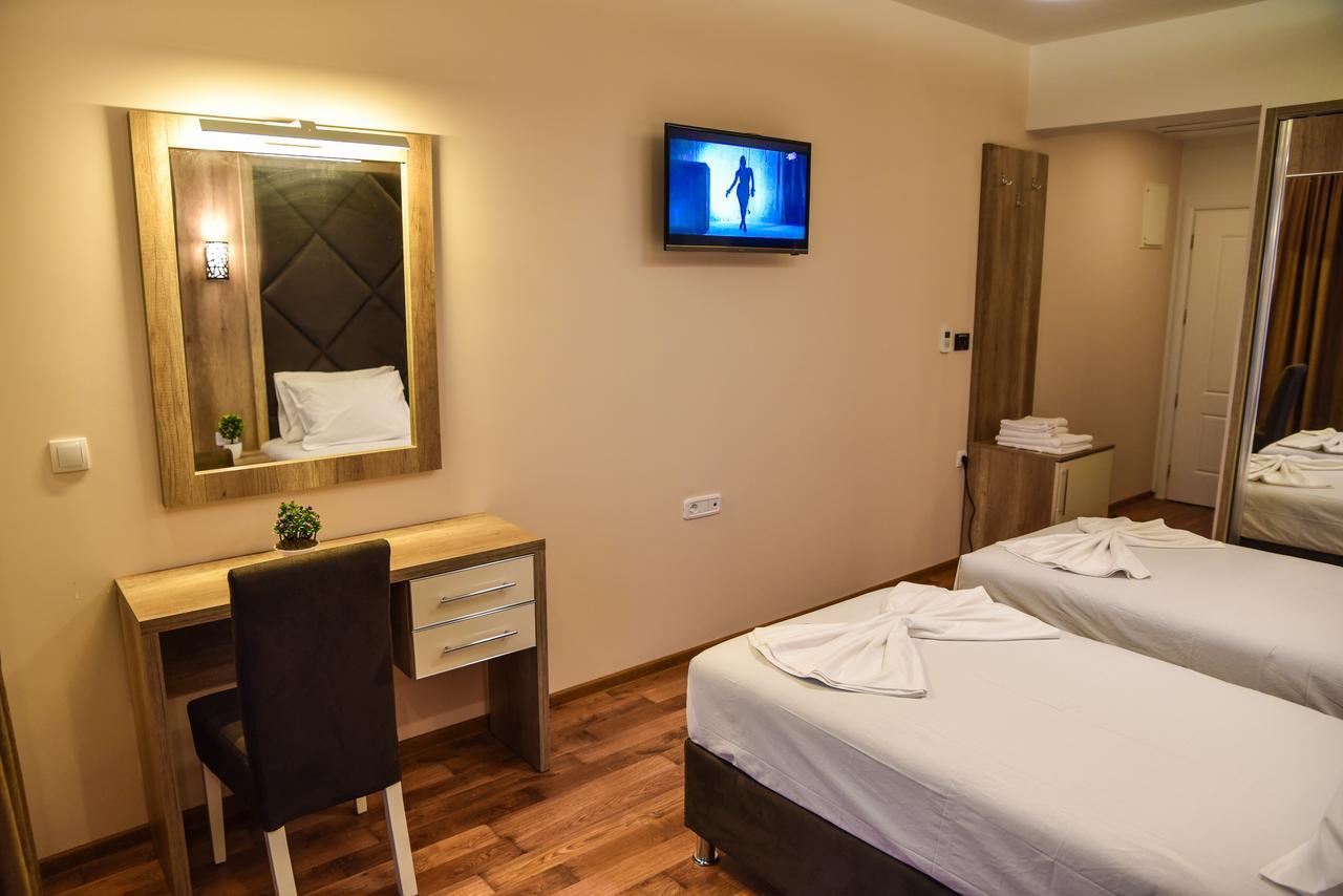 Hotel Evropa อุลซิน ภายนอก รูปภาพ